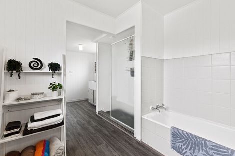 Photo of property in 1542 State Highway 12, Paparoa, Maungaturoto, 0583