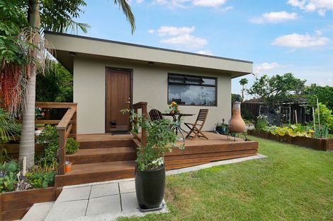 Photo of property in 180 Royal Road, Massey, Auckland, 0614