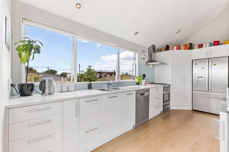 Photo of property in 2/38 Bayswater Avenue, Bayswater, Auckland, 0622