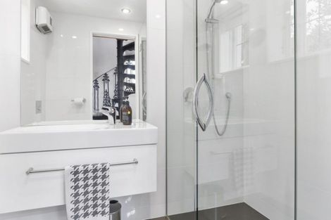 Photo of property in 27 Sandringham Street, Saint Clair, Dunedin, 9012