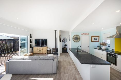 Photo of property in 69 Nash Parade, Foxton Beach, Foxton, 4815