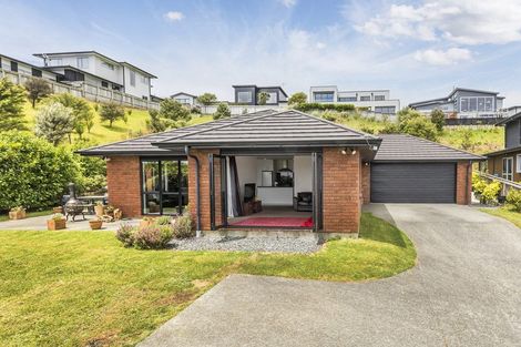 Photo of property in 24 Ships Cove, Whitby, Porirua, 5024