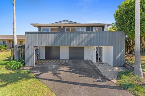 Photo of property in 22 Himalaya Drive, Half Moon Bay, Auckland, 2012