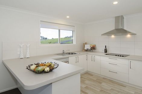 Photo of property in 170 Ballintoy Park Drive, Welcome Bay, Tauranga, 3175