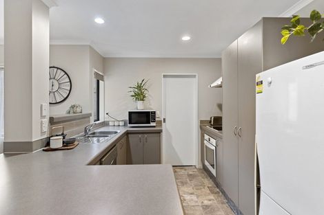 Photo of property in 11a Warwick Place, Brookfield, Tauranga, 3110