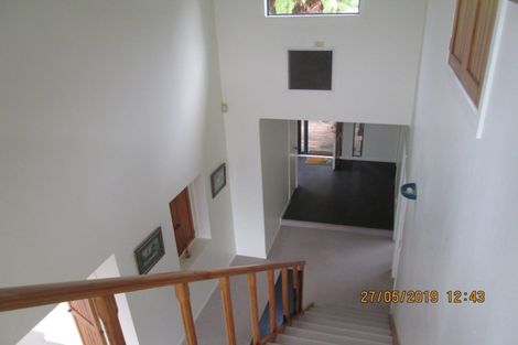 Photo of property in 553 Scenic Drive, Waiatarua, Auckland, 0612