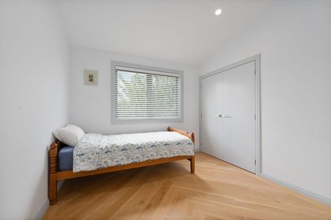 Photo of property in 129 Riverpark Crescent, Henderson, Auckland, 0610