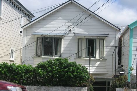 Photo of property in 120 Brougham Street, Mount Victoria, Wellington, 6011