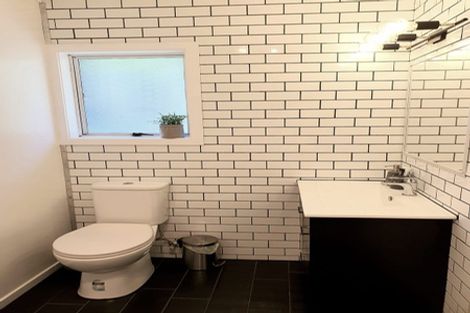 Photo of property in 1/59 Topliss Drive, Northcross, Auckland, 0632