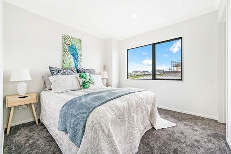 Photo of property in 5 Seagreen Avenue, Rosehill, Papakura, 2113
