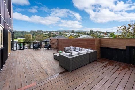 Photo of property in 99 Kaikorai Valley Road, Glenross, Dunedin, 9011