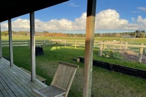 Photo of property in 35 Whatapaka Road, Karaka, Papakura, 2580