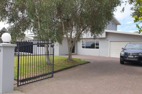 Photo of property in 313 Hobsonville Road, Hobsonville, Auckland, 0618