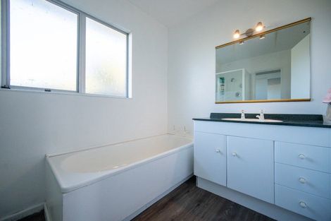 Photo of property in 24 Pethybridge Street, Motueka, 7120