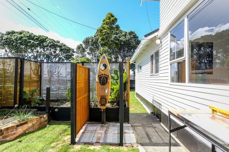 Photo of property in 27 Barriball Street, Fitzroy, New Plymouth, 4312