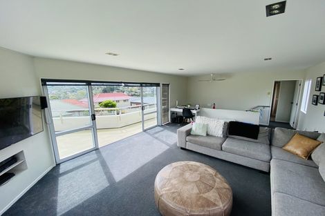 Photo of property in 2/5 Nigel Road, Browns Bay, Auckland, 0630