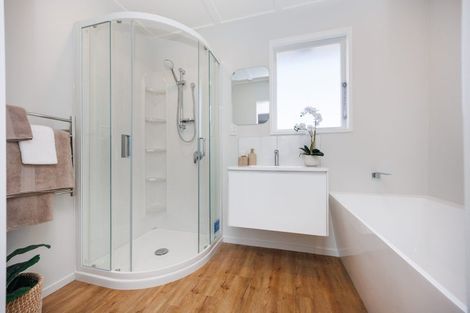 Photo of property in 34 Rhodes Drive, Kelvin Grove, Palmerston North, 4414