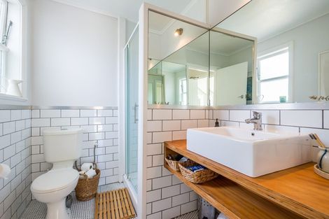 Photo of property in 16 Renown Road, Raumati South, Paraparaumu, 5032