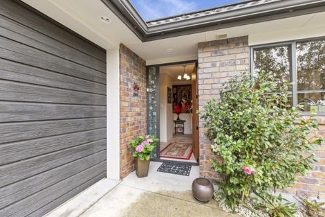 Photo of property in 13 Dowman Place, Te Puke, 3119