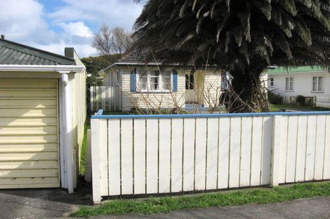 Photo of property in 19 Wellington Road, Wainuiomata, Lower Hutt, 5014