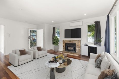 Photo of property in 6 Grainger Road, Te Atatu South, Auckland, 0610