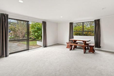 Photo of property in 8 Parkland Place, Whitianga, 3510