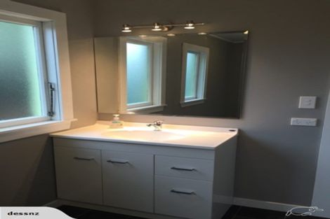 Photo of property in 12b Lewis Street, Blockhouse Bay, Auckland, 0600