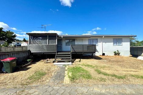 Photo of property in 23 Everglade Drive, Goodwood Heights, Auckland, 2105