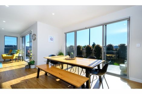 Photo of property in 17 Moemoea Avenue, Kumeu, 0810