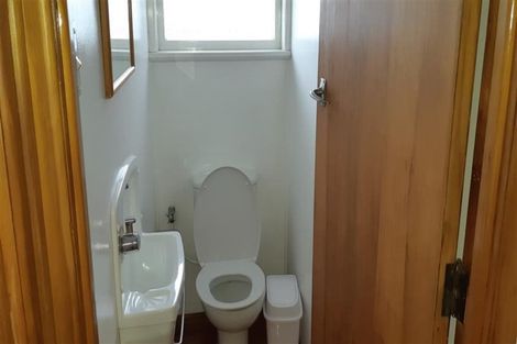 Photo of property in 141 Forrest Hill Road, Forrest Hill, Auckland, 0620