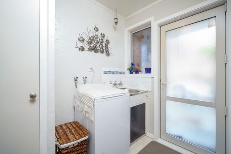 Photo of property in 2/17 Molesworth Place, Somerfield, Christchurch, 8024