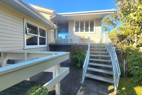 Photo of property in 15 Pekanga Road, Normandale, Lower Hutt, 5010