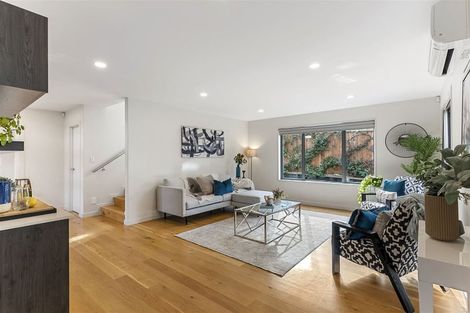 Photo of property in 142b Bucklands Beach Road, Bucklands Beach, Auckland, 2012