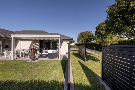 Photo of property in 12b Kayelene Place, Omokoroa, 3114