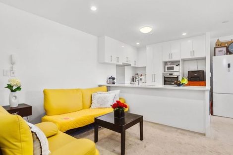 Photo of property in Apollo Apartments, 201/46 Rosedale Road, Rosedale, Auckland, 0632