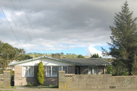 Photo of property in 16 Driver Crescent, Cannons Creek, Porirua, 5024
