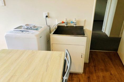 Photo of property in 71 College Road, Northcote, Auckland, 0627