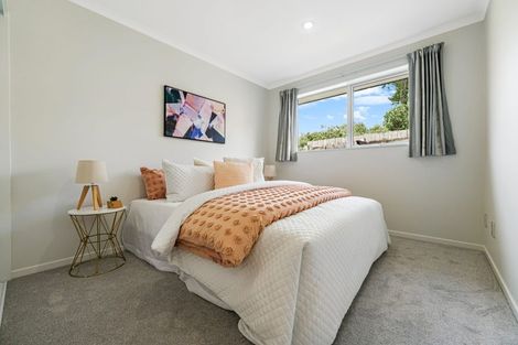 Photo of property in 1d Kuaka Place, New Lynn, Auckland, 0600