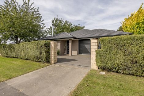 Photo of property in 5 Oakden Drive, Darfield, 7510