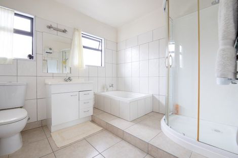 Photo of property in 2 Beveridge Place, Greenmeadows, Napier, 4112