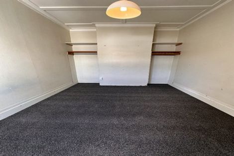 Photo of property in 90 Russell Terrace, Berhampore, Wellington, 6023