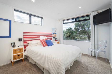 Photo of property in 112 Pohutukawa Crescent, Whangamata, 3620