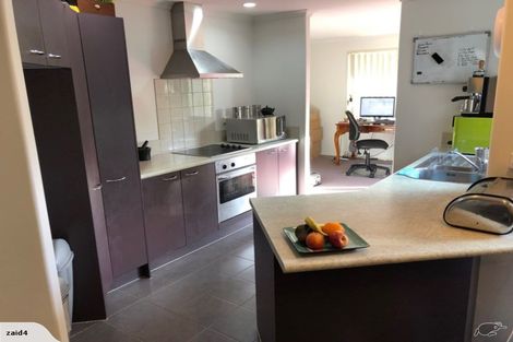 Photo of property in 15 Condor Place, Unsworth Heights, Auckland, 0632