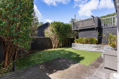 Photo of property in 7 Paris Place, Birkenhead, Auckland, 0626
