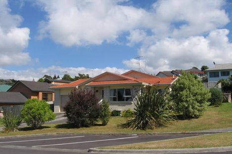 Photo of property in 8 Kura Place, Torbay, Auckland, 0630