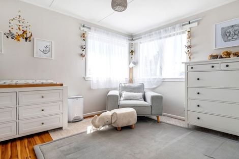 Photo of property in 90 Glendale Road, Glen Eden, Auckland, 0602