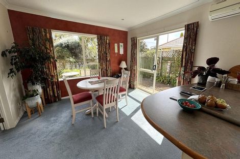 Photo of property in 74 Weggery Drive, Waikanae Beach, Waikanae, 5036