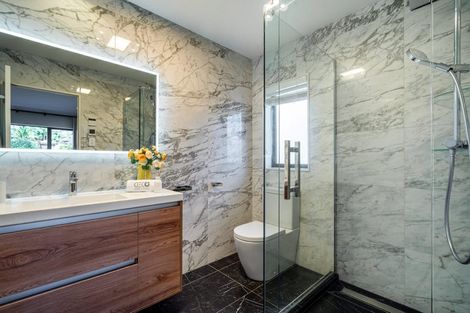 Photo of property in 17 Oak Bark Drive, Schnapper Rock, Auckland, 0632