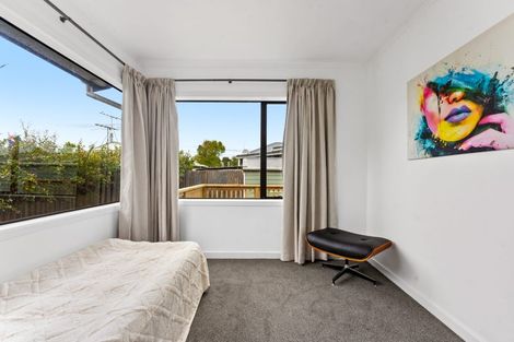 Photo of property in 4 Rere Place, Parakai, 0830