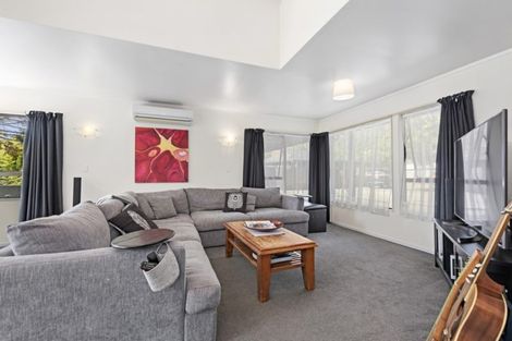 Photo of property in 92c Kamahi Street, Stokes Valley, Lower Hutt, 5019